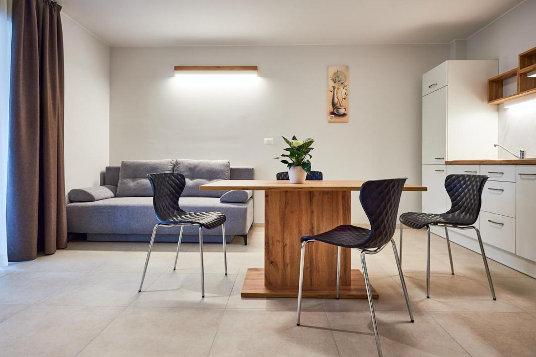 Posestvo Rouna - Winery And Apartments 维帕瓦 外观 照片